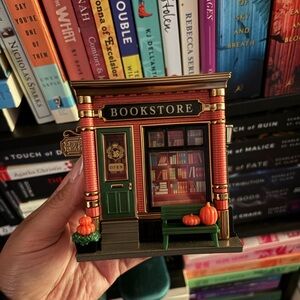 Bookstore Wallflower